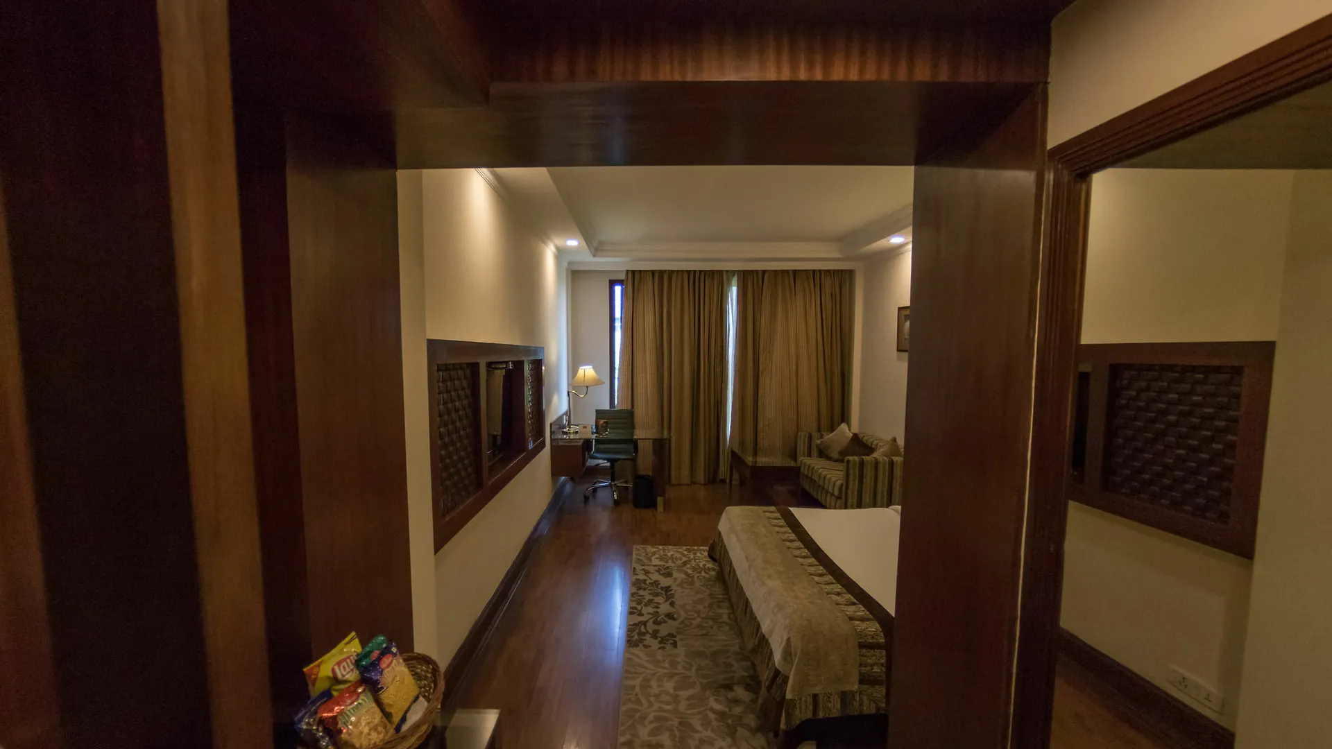 The Bristol Hotel Gurgaon 3*,